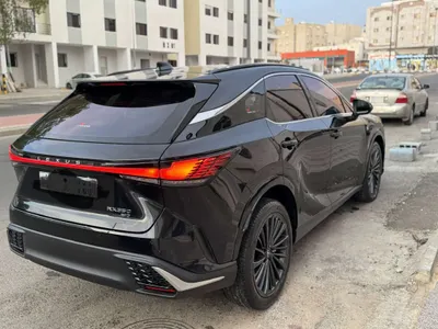 2023 لكزس أر إكس 350 إف