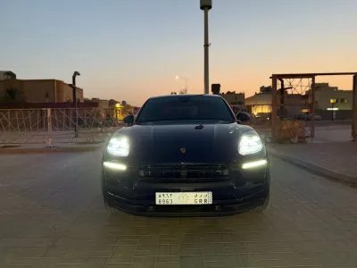 2023 بورش ماكان