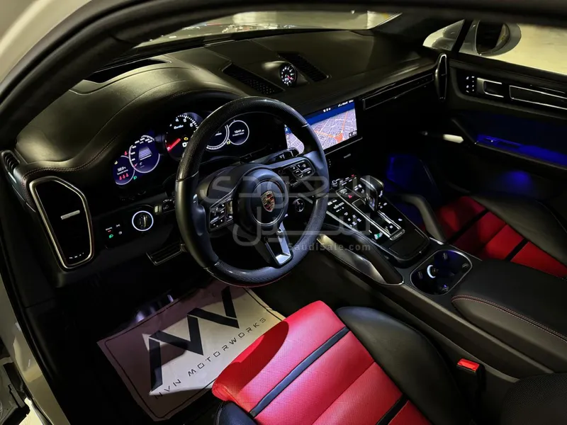 2021 Porsche Cayenne Turbo