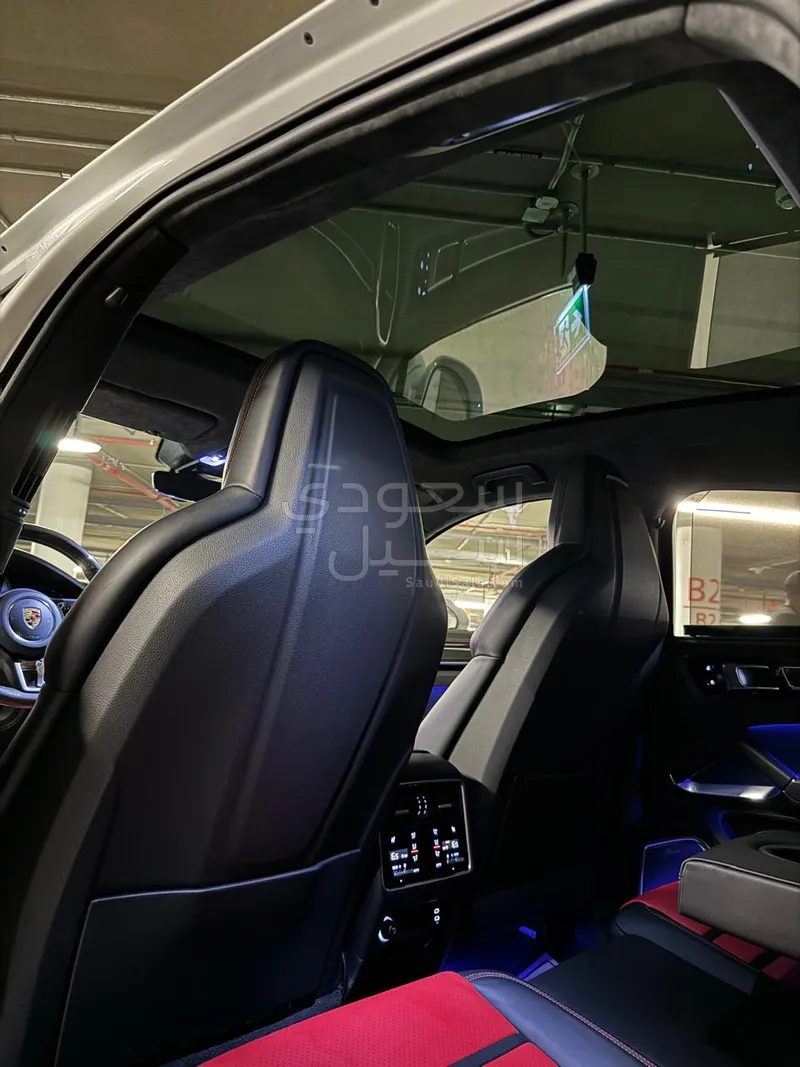 2021 Porsche Cayenne Turbo