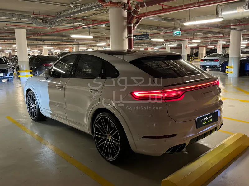 2021 Porsche Cayenne Turbo