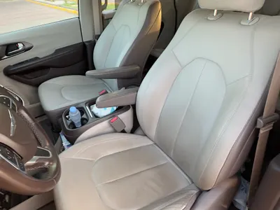 2019 كرايسلر باسيفيكا