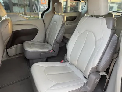 2019 كرايسلر باسيفيكا