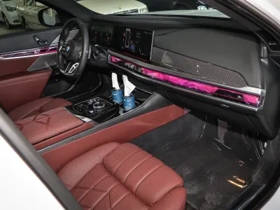 2024 بي ام دبليو الفئة السابعة 735أي