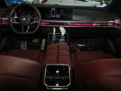 2024 بي ام دبليو الفئة السابعة 735أي