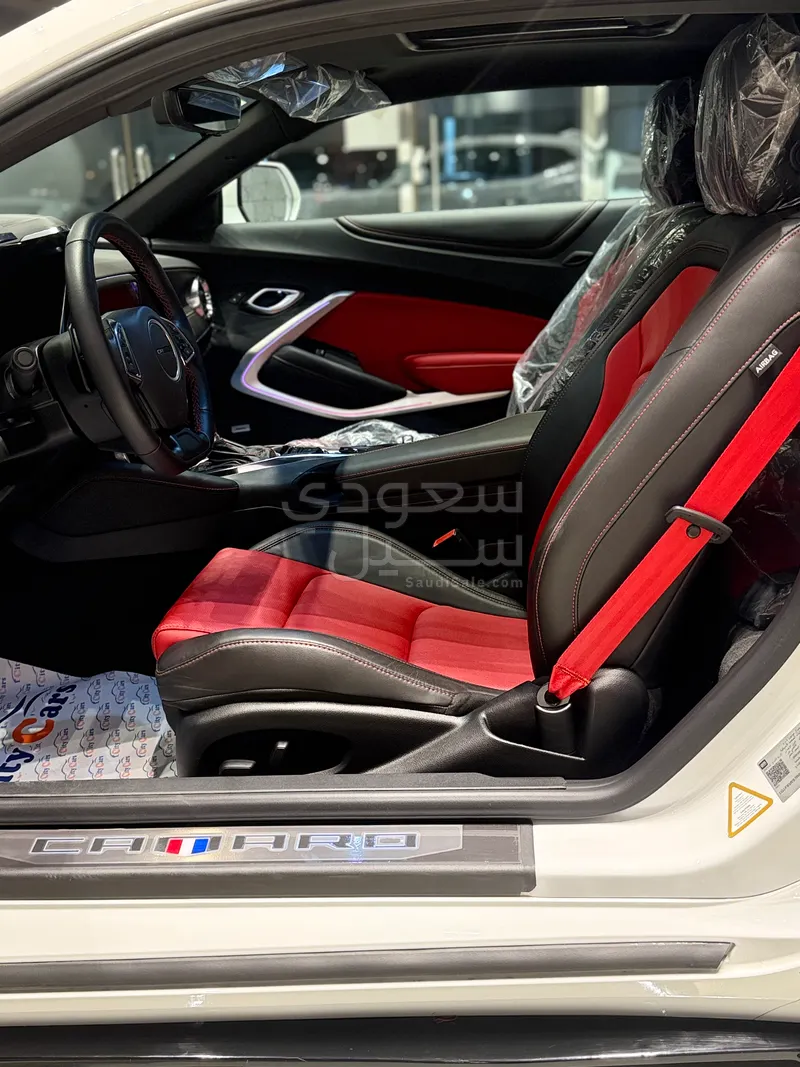 2024 شفروليه كمارو ار اس