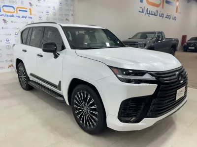 2025 لكزس إل إكس 600 في أي بي