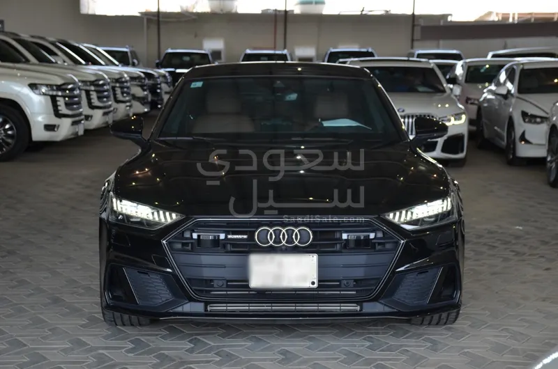 2022 اودي اي 7 55 تي اف اس اي