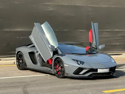 2018 لمبرجيني افنتادور اس