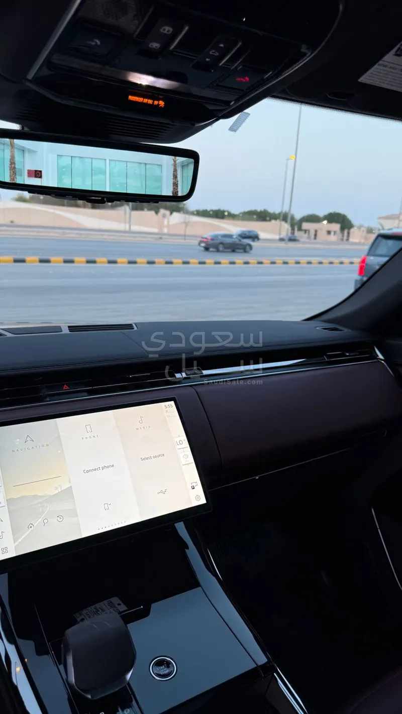 2024 لاند روفر رينج روفر سبورت اتش اس اي