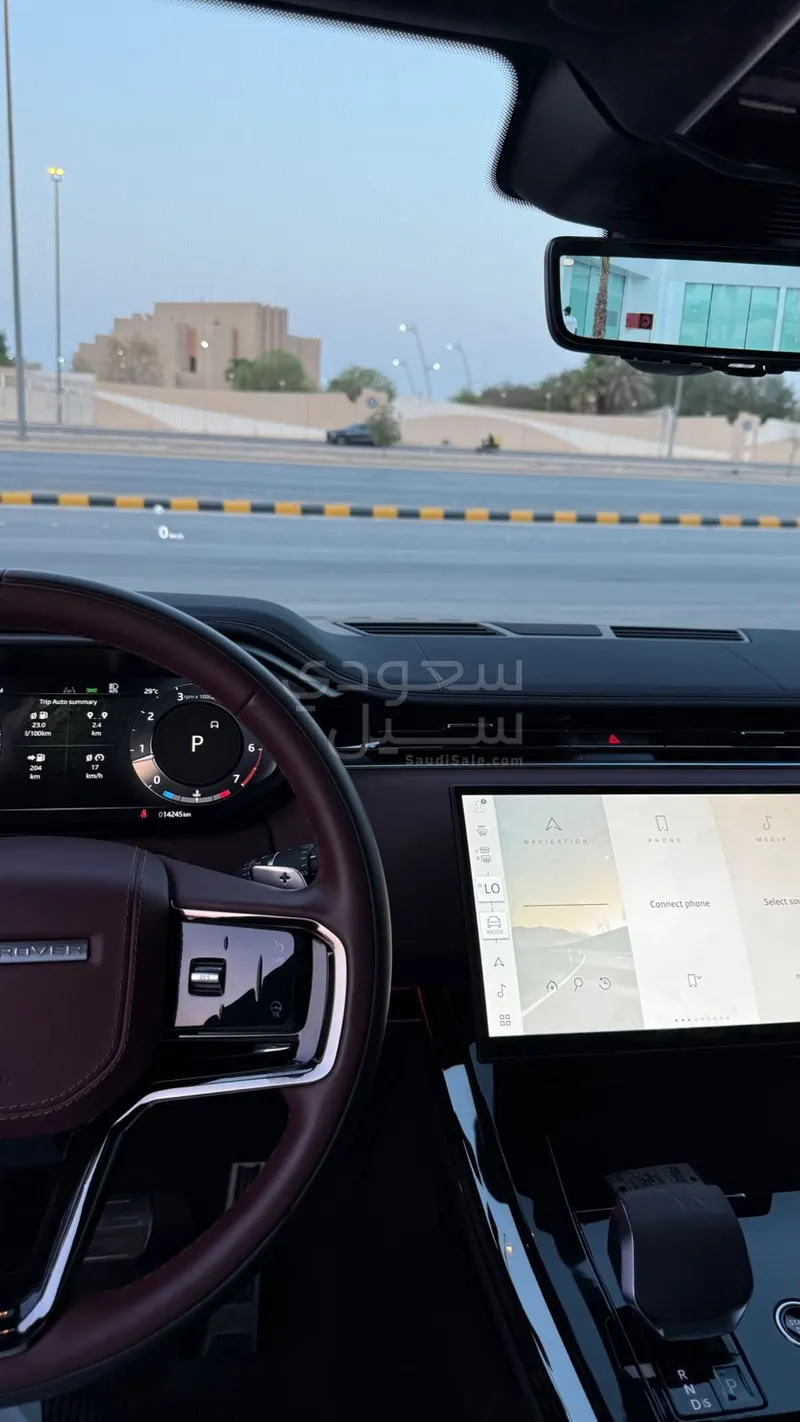 2024 لاند روفر رينج روفر سبورت اتش اس اي