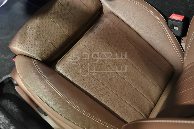 2023 مرسيدس - بنز إي 200