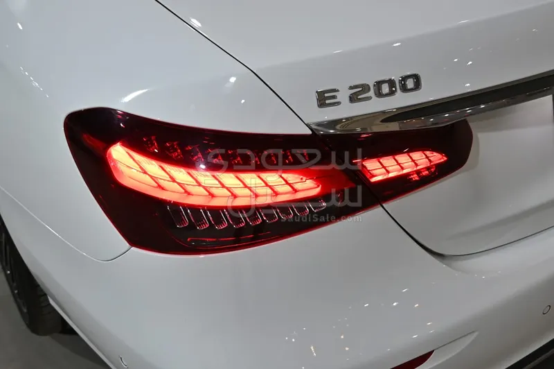 2023 مرسيدس - بنز إي 200