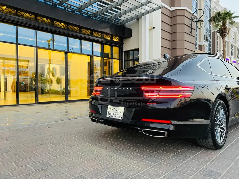 2024 Genesis G 80