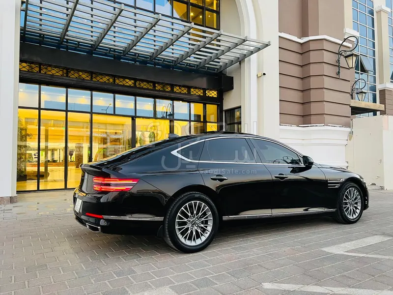 2024 Genesis G 80