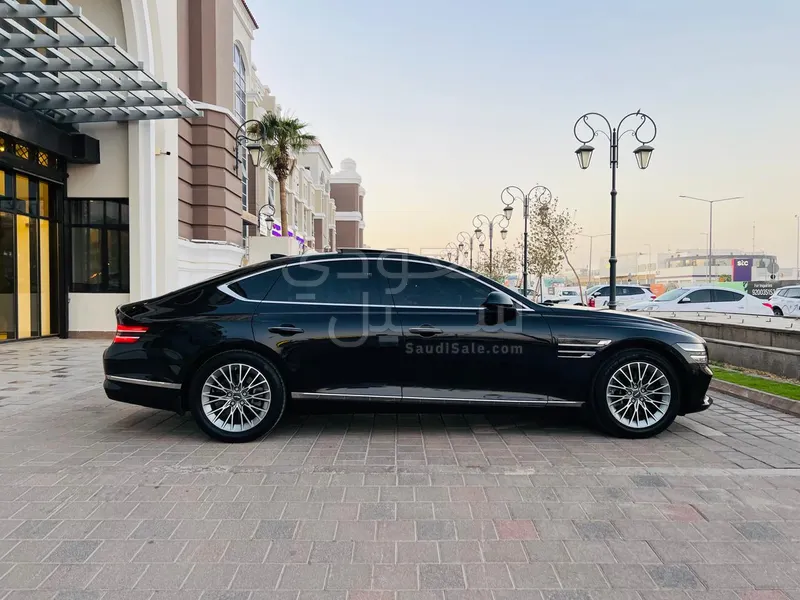 2024 Genesis G 80