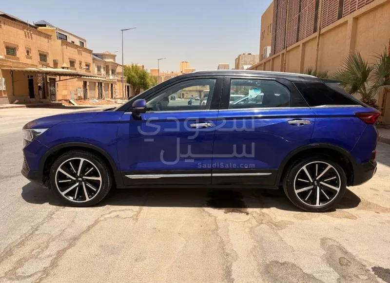 2023 Faw Bestune T77