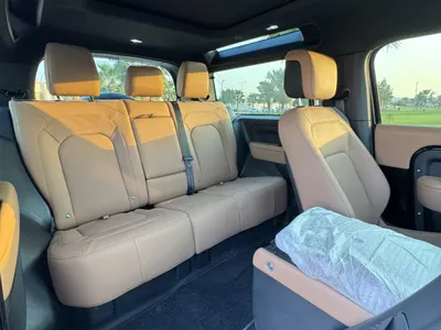 2025 Land Rover Defender 90