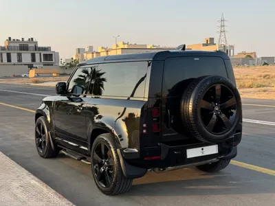 2025 Land Rover Defender 90