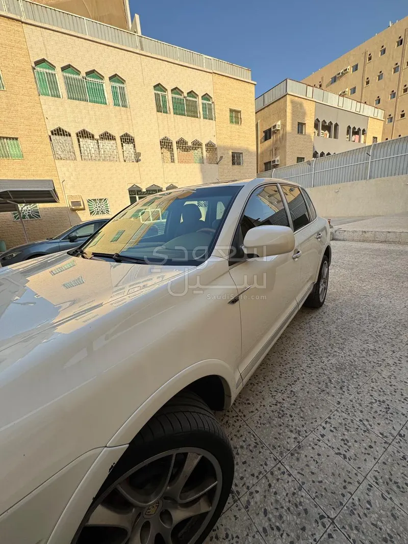 2009 بورش كايين جي تي اس