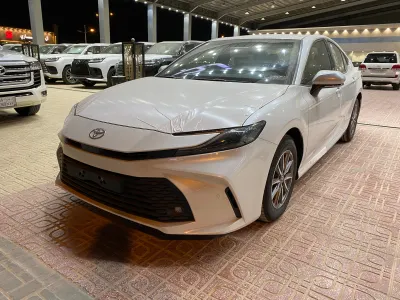 2025 تويوتا كامري