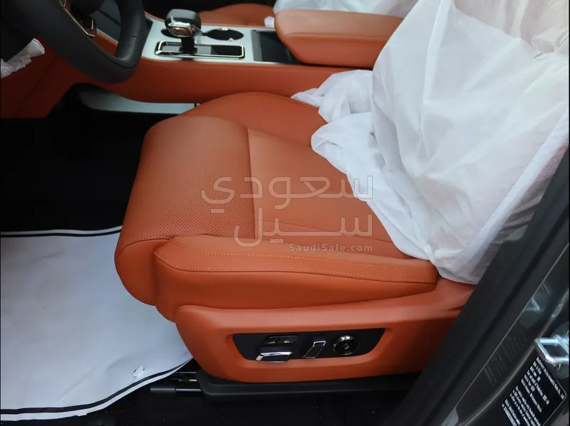 2025 روكس 01