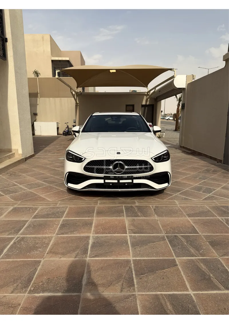 2025 مرسيدس - بنز سي 200