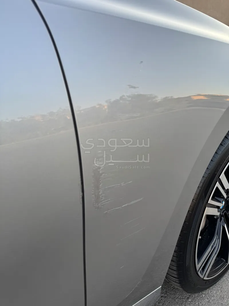 2023 بي ام دبليو الفئة السابعة 735أي
