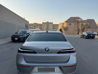 2023 بي ام دبليو الفئة السابعة 735أي