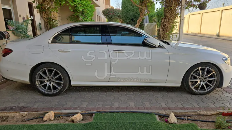 2022 مرسيدس - بنز إي 200 أي إم جي