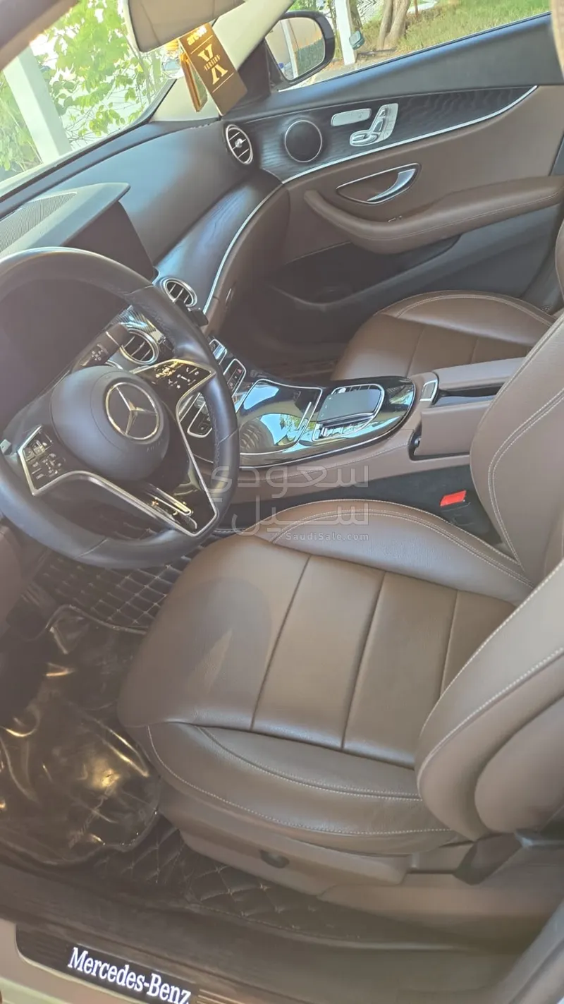 2022 مرسيدس - بنز إي 200 أي إم جي