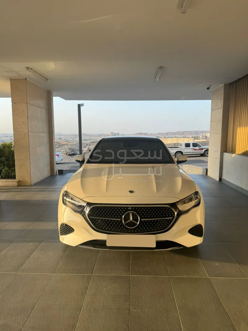 2024 مرسيدس - بنز إي 200