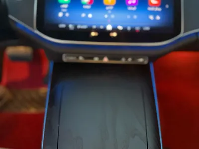 2024 مرسيدس - بنز إي 200