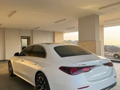 2024 مرسيدس - بنز إي 200