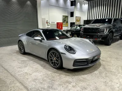 2024 بورش 911 كاريرا