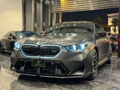 2025 بي ام دبليو الفئة ام إم 5