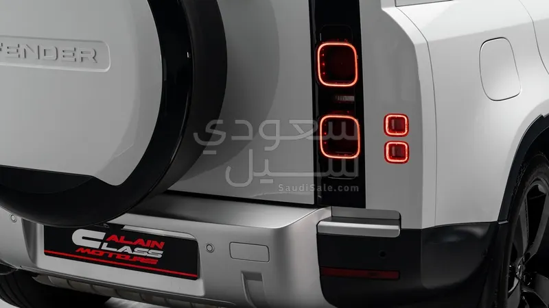 2024 لاند روفر ديفيندر اتش اس اي