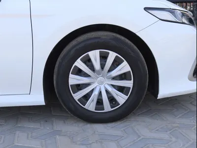 2025 تويوتا كامري ال اي