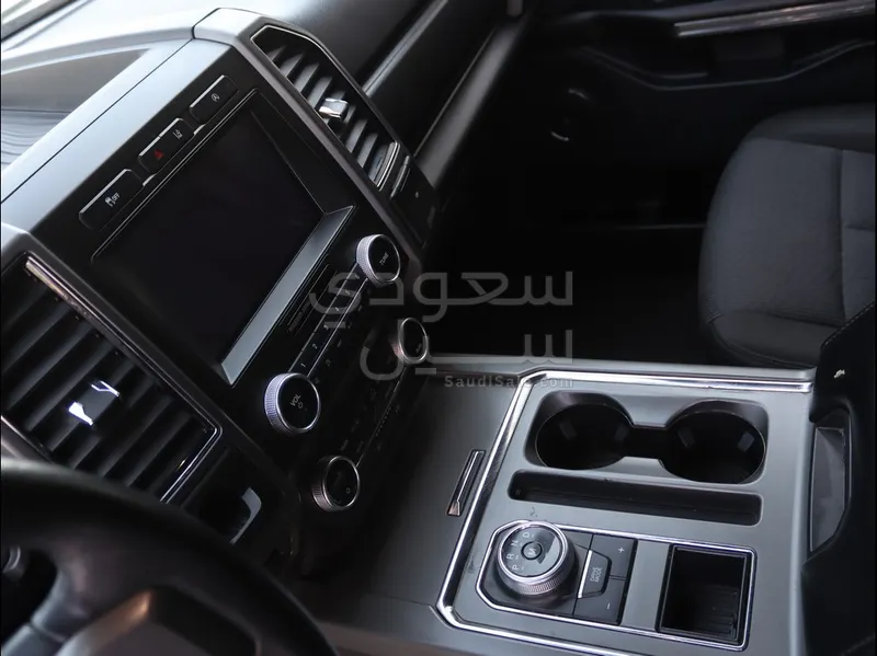 2021 فورد اكسبيديشن اكس ال تي