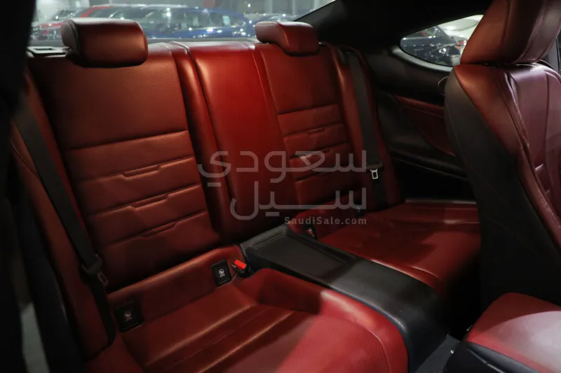 2015 لكزس أر سي 350