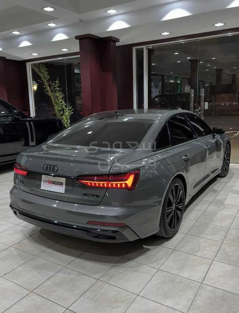 2025 اودي اي 6 اس لاين