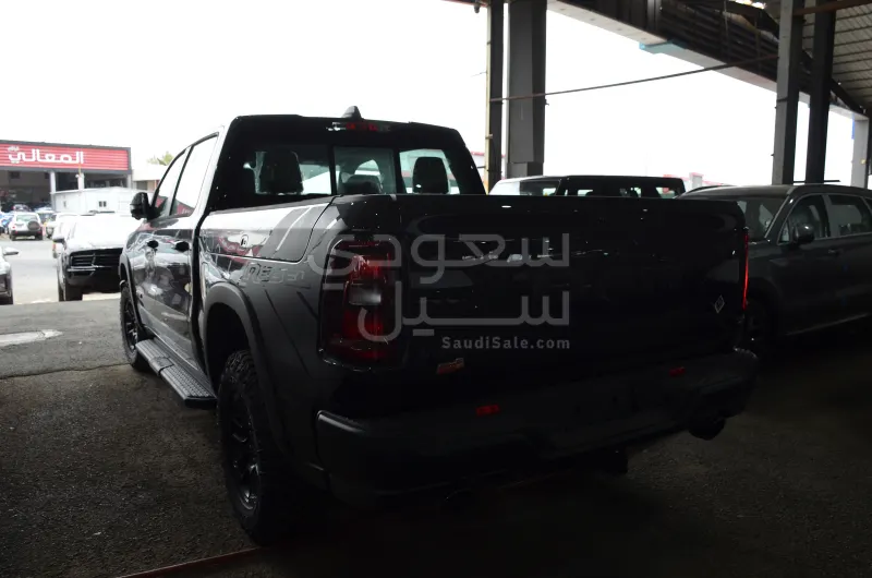 2025 دودج رام ريبل