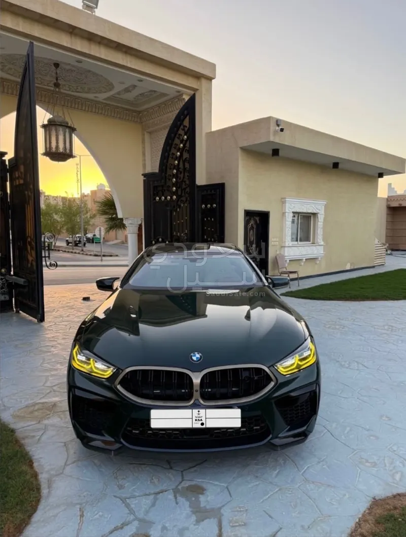 2020 بي ام دبليو الفئة ام إم 8 الاصدار الأول