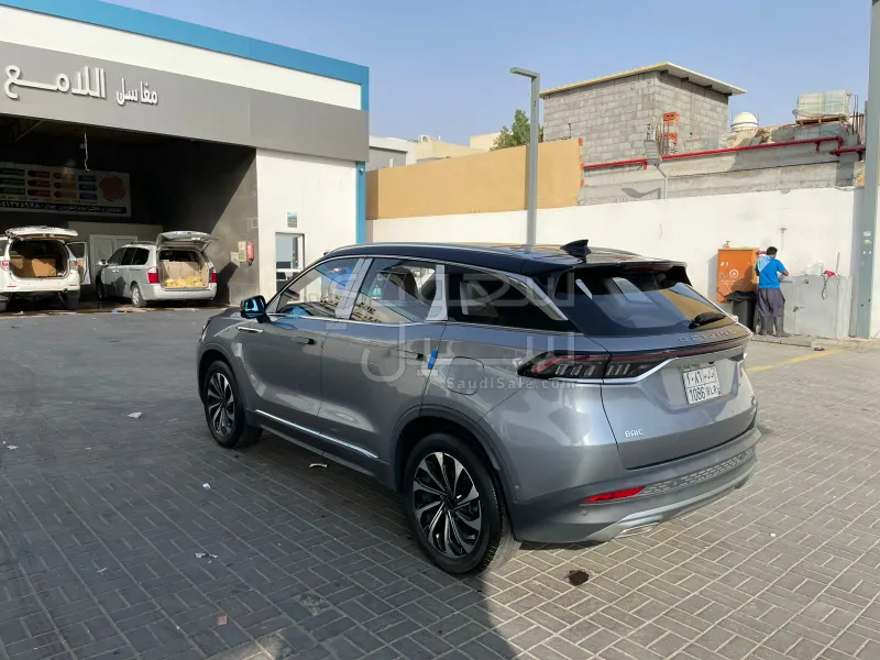 2024 بايك اكس 7 تي 280