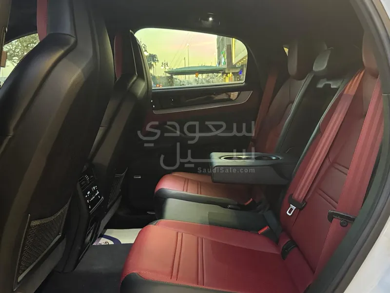 2024 بورش كايين اس