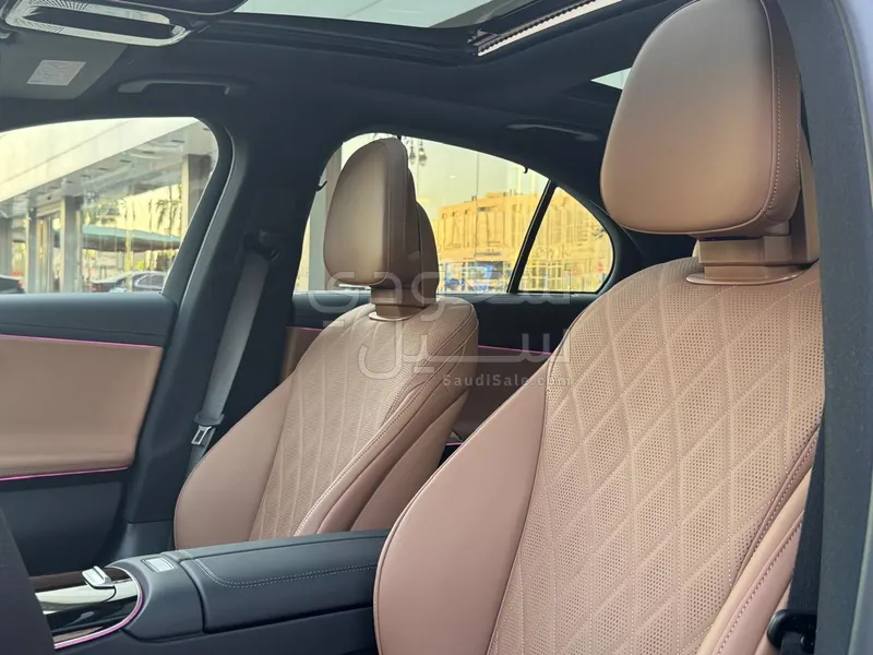2025 Mercedes-Benz E 200