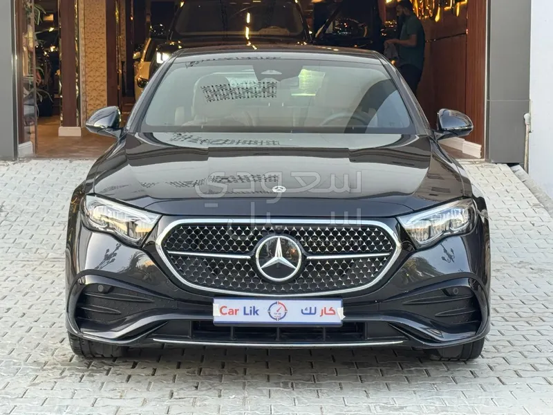 2025 Mercedes-Benz E 200