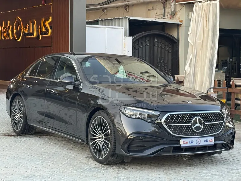 2025 Mercedes-Benz E 200