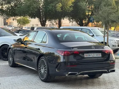2025 Mercedes-Benz E 200