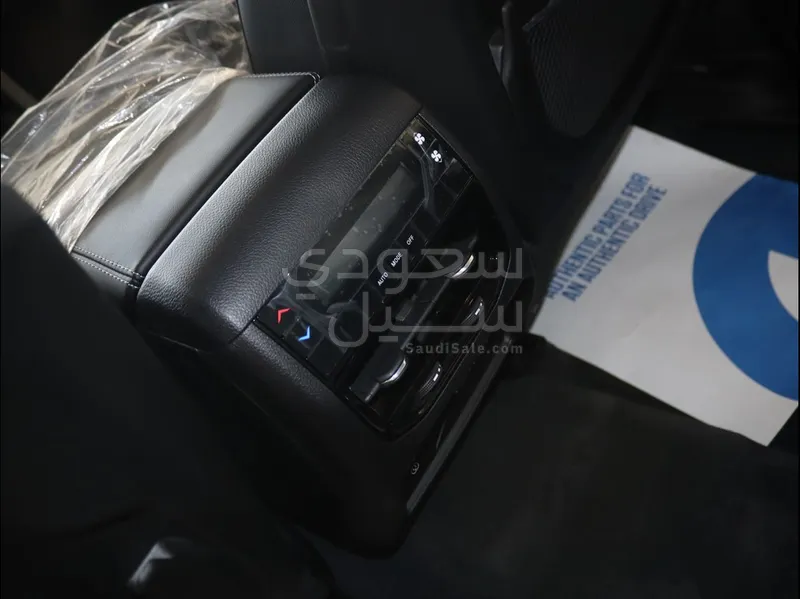 2023 جييب جراند شيروكي